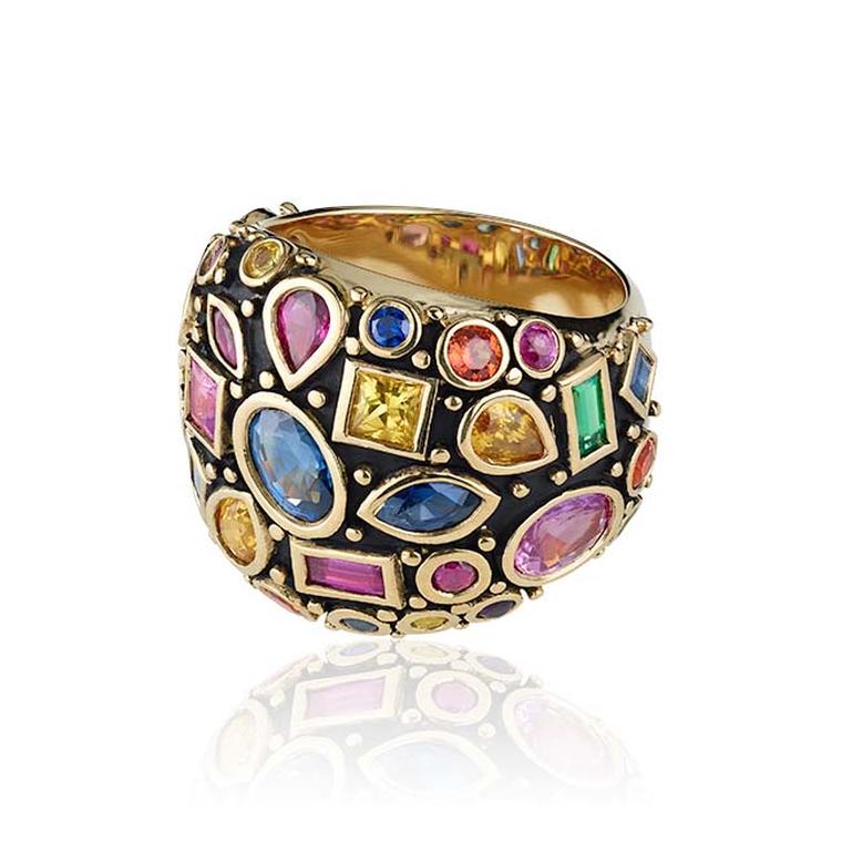 Misahara Ari ring, bezel set with a mix of colored sapphires in yellow gold.